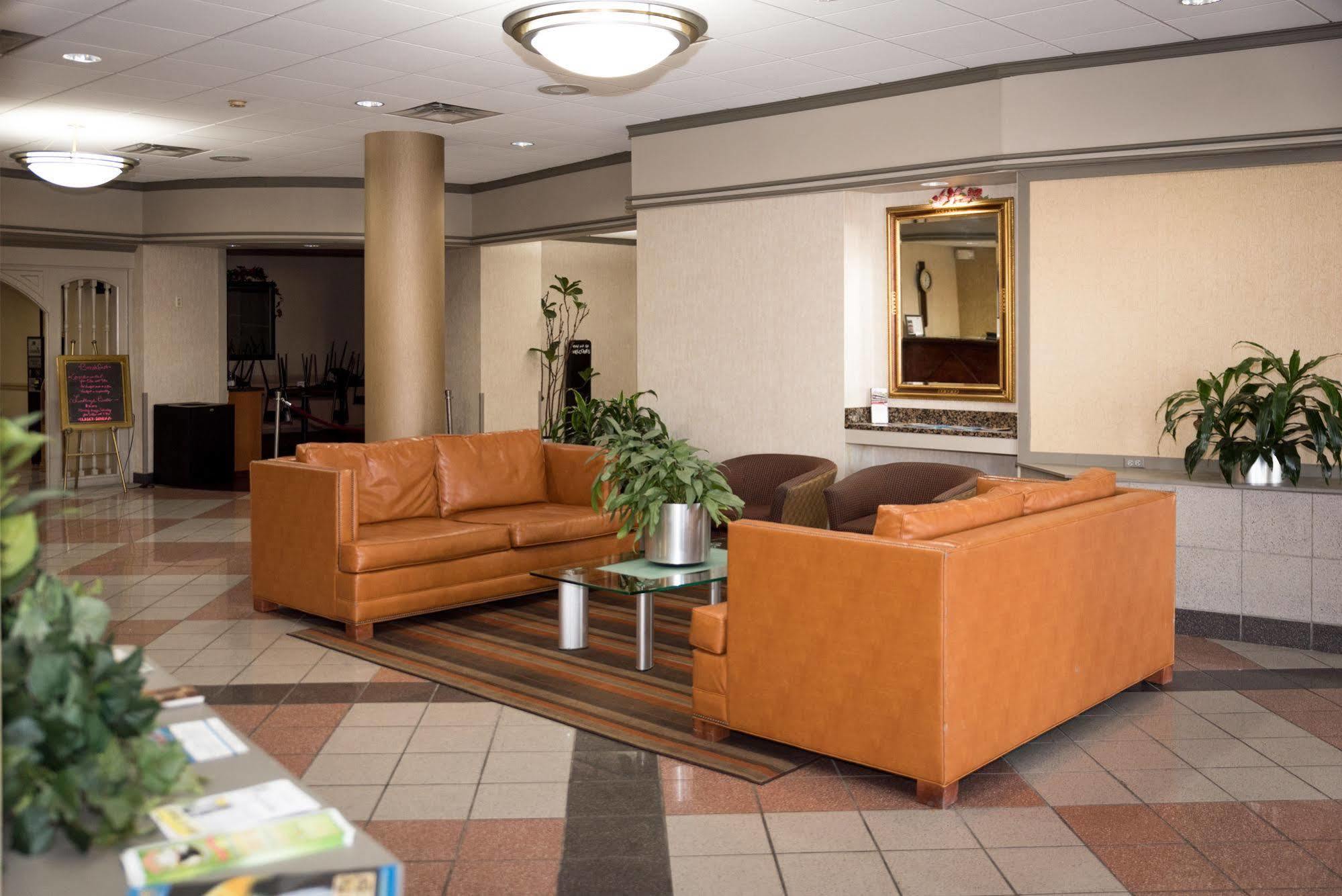 Kaiser Hotel ブリッジトン エクステリア 写真