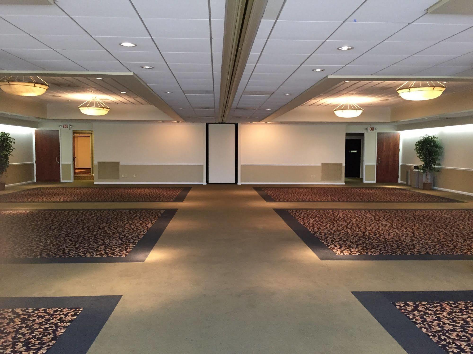 Kaiser Hotel ブリッジトン エクステリア 写真